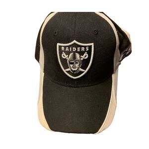 2000s raiders Reebok flex nfl equipment hat!